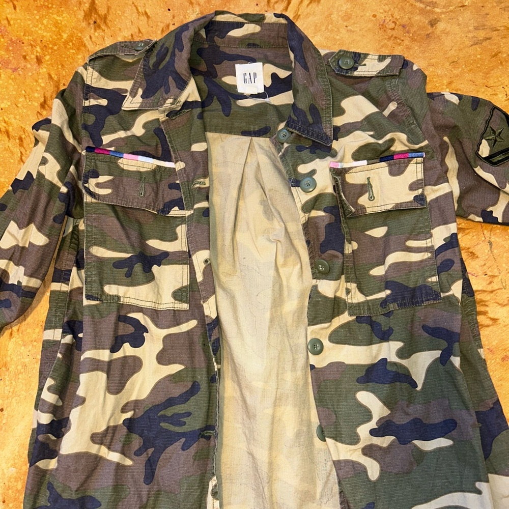 Camo button down jacket